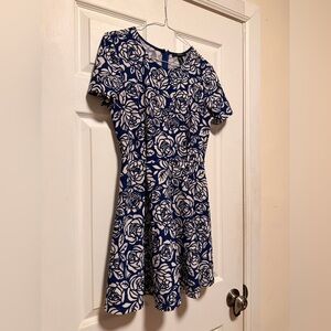 Forever 21 Navy and White Floral Mini Dress